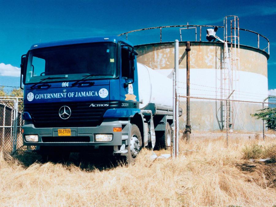  Mercedes-Benz Actros 3331 1997 года  (фото 9 из 9)